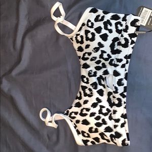 NWT ryderwear sports bra in animal print